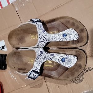 Papillio by Birkenstock Women's Thong Sandals in Blue Paisley